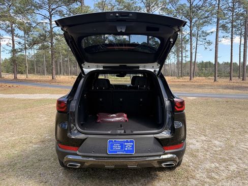 New 2025 Chevrolet TrailBlazer ACTIV w/ Convenience Package FWD image 11