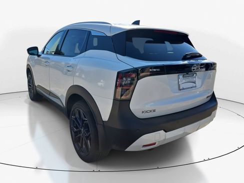 New 2026 Nissan Kicks SR w/ SR Premium Package image 7