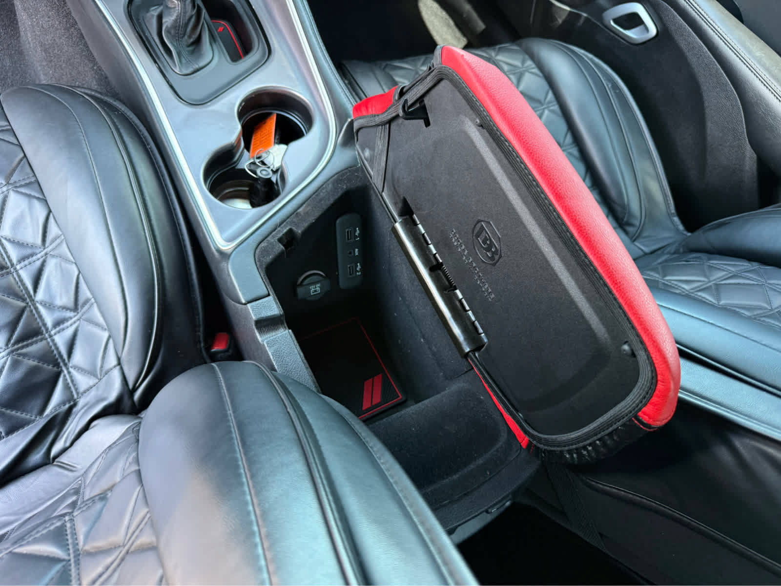 Used 2022 Dodge Challenger SXT RWD image 26