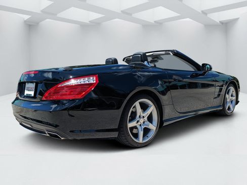 Used 2015 Mercedes-Benz SL 400 image 3