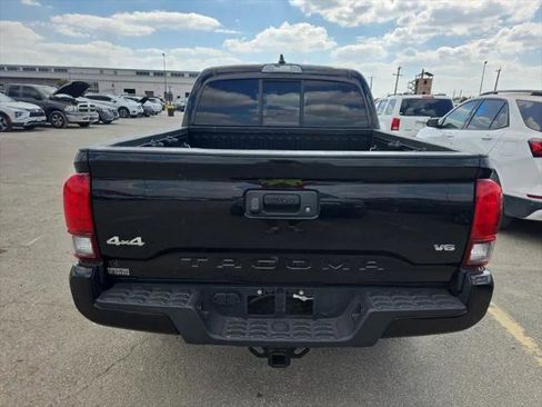 Used 2023 Toyota Tacoma SR image 7