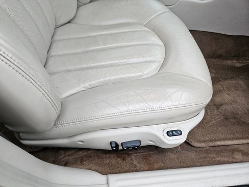 Used 2000 Chrysler 300M FWD image 30