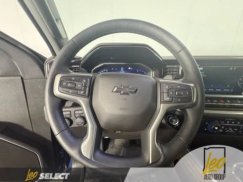 Used 2022 Chevrolet Silverado 1500 RST w/ Z71 Off-Road Package AWD/4WD image 9