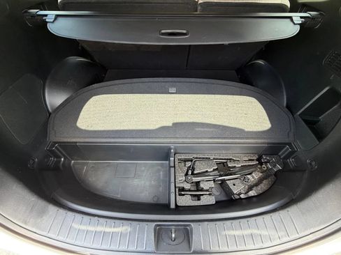 Used 2019 Hyundai Santa Fe SE AWD/4WD image 29