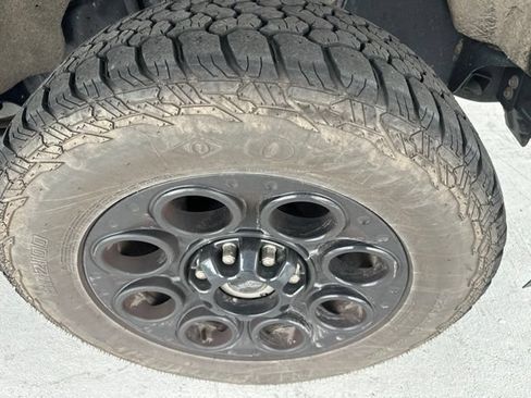 Used 2024 Ford F250 XLT w/ Black Appearance Package AWD/4WD image 9