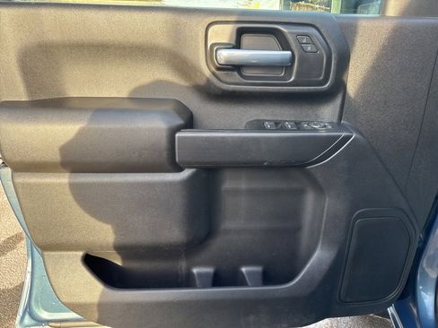 Certified 2024 Chevrolet Silverado 2500 Custom image 17