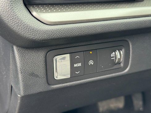 New 2026 Chevrolet Traverse LT w/ Midnight/Sport Edition image 36