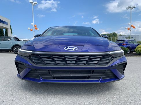 New 2025 Hyundai Elantra Sport image 10