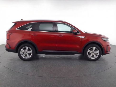 Used 2023 Kia Sorento LX FWD image 6