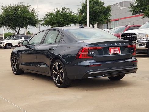 Used 2024 Volvo S60 B5 Plus FWD image 4