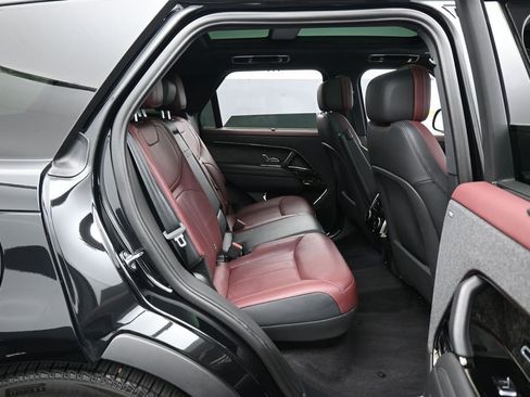 Used 2025 Land Rover Range Rover Sport Dynamic SE AWD/4WD image 36