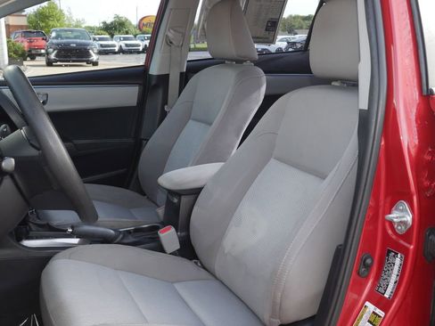 Used 2016 Toyota Corolla LE FWD image 31