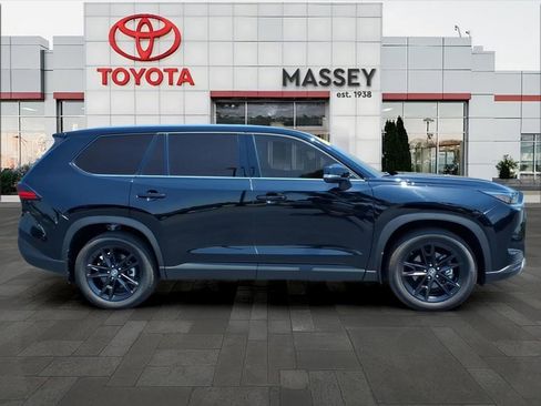 Used 2026 Toyota Grand Highlander AWD image 2
