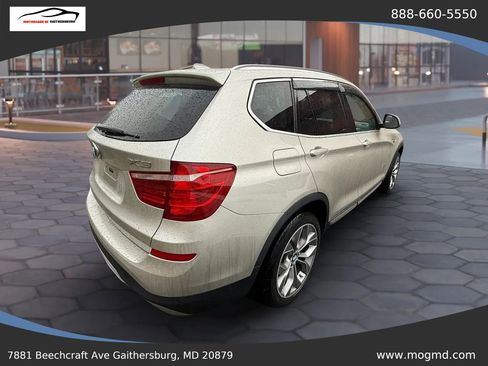 Used 2017 BMW X3 xDrive28i AWD/4WD image 3