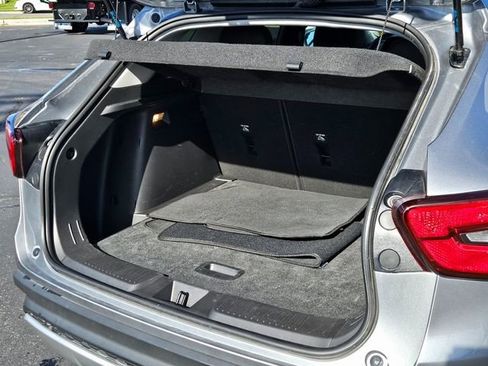 Used 2025 Chevrolet Trax LT image 12