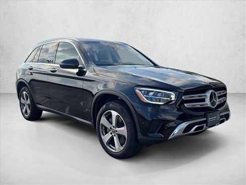 Certified 2022 Mercedes-Benz GLC 300 4MATIC image 3