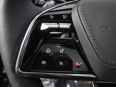 New 2026 Cadillac Lyriq V AWD/4WD image 35