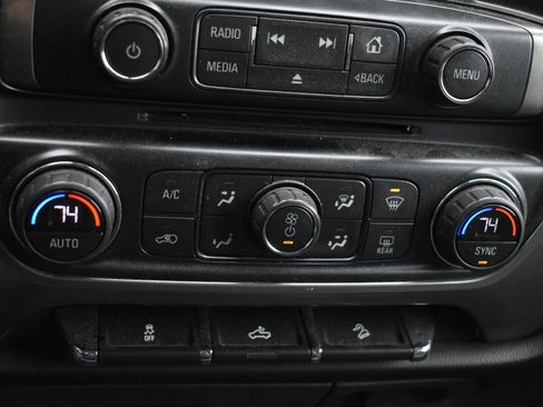 Used 2018 Chevrolet Silverado 1500 LT w/ All Star Edition image 27