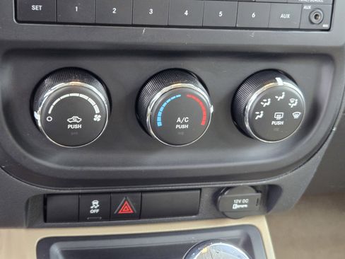 Used 2016 Jeep Patriot Sport w/ Power Value Group image 19