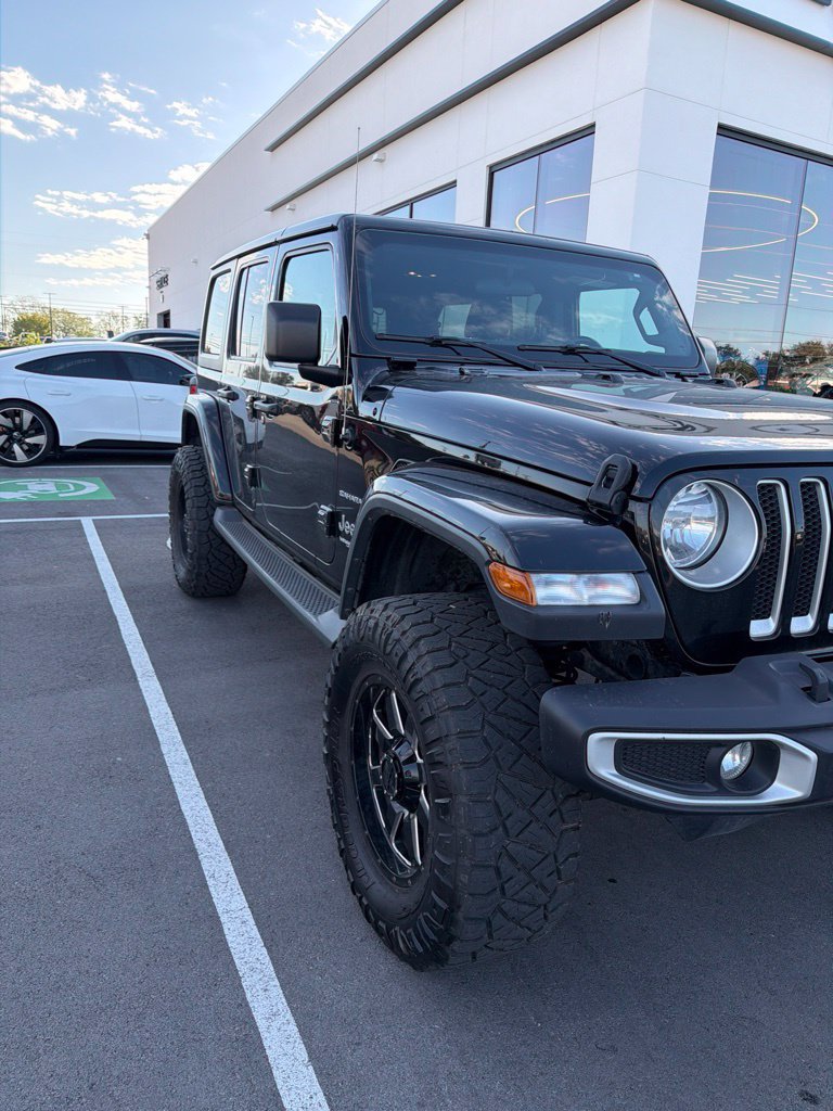 Used 2019 Jeep Wrangler Unlimited Sahara AWD/4WD image 6