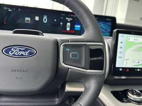 New 2025 Ford Expedition Max Active image 28