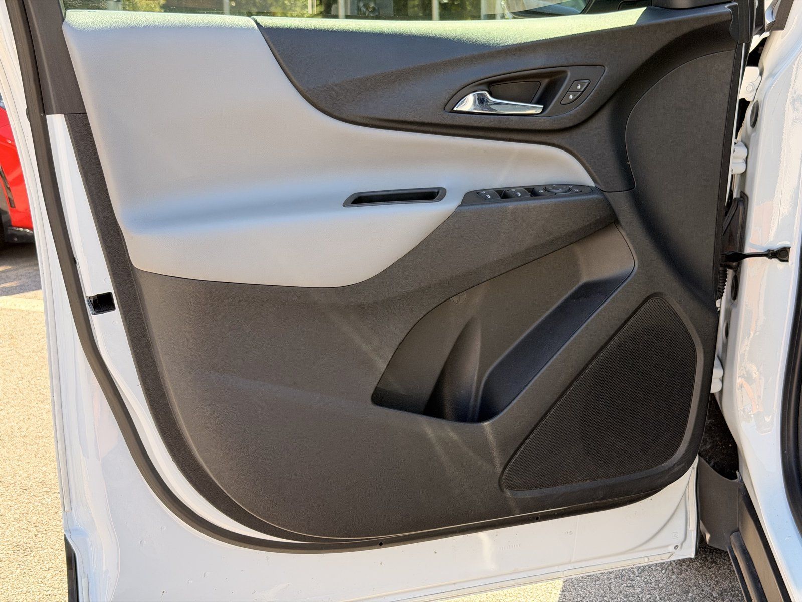 Used 2022 Chevrolet Equinox LS FWD image 16