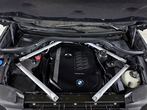 Used 2021 BMW X7 xDrive40i w/ M Sport Package image 44