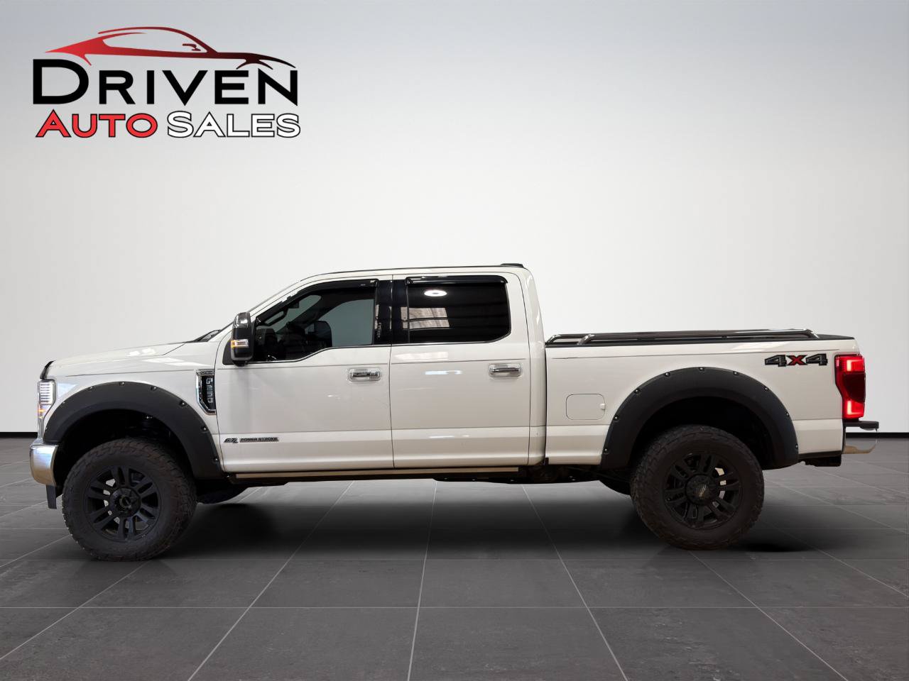 Used 2021 Ford F250 Platinum AWD/4WD image 2