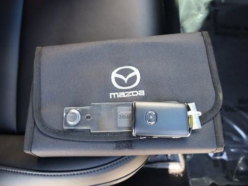 Used 2024 MAZDA MAZDA3 s image 46