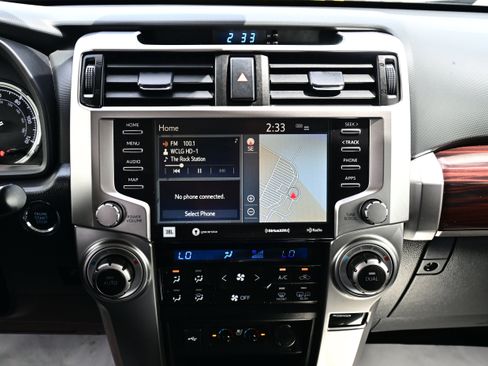 Used 2023 Toyota 4Runner Limited AWD/4WD image 20