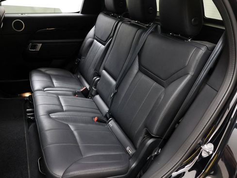 Used 2020 Land Rover Discovery SE AWD/4WD image 13