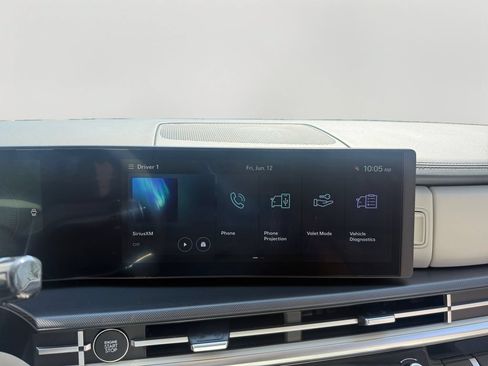 Used 2025 Hyundai Santa Fe SEL AWD/4WD image 18