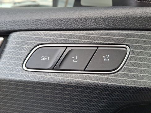 Certified 2023 Hyundai Palisade Limited w/ Cargo Package image 32