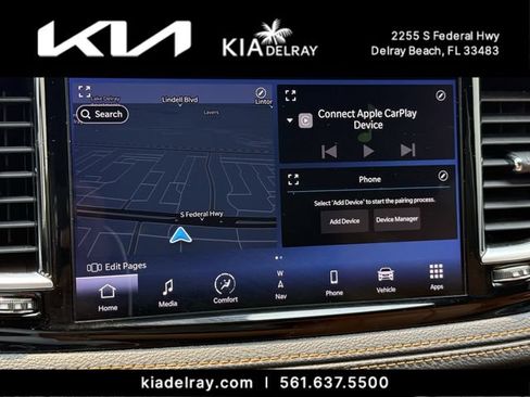 Used 2023 Chrysler Pacifica Pinnacle FWD image 20