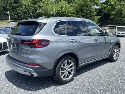 Certified 2026 BMW X5 xDrive40i AWD/4WD image 5