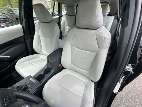 New 2026 Toyota Corolla Cross L AWD/4WD image 35
