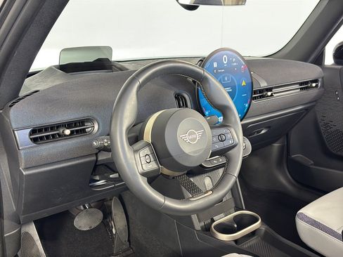 Used 2025 MINI Cooper S FWD image 4