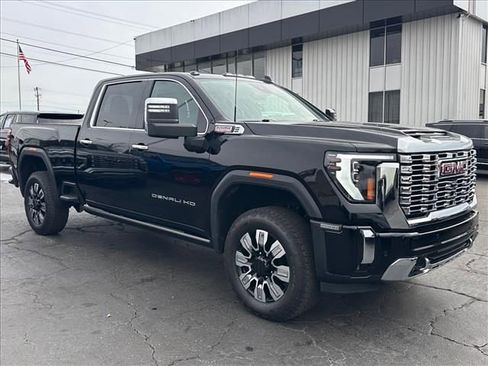 Certified 2025 GMC Sierra 2500 Denali w/ Denali Reserve Package image 2