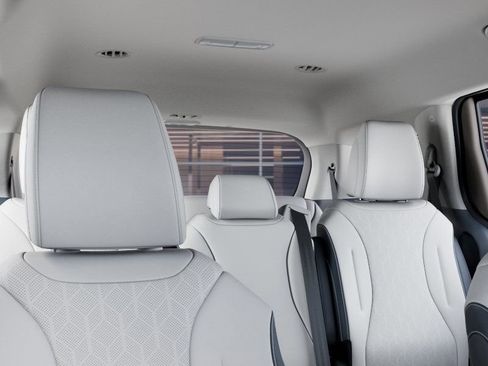 New 2026 Kia Carnival EX FWD image 28