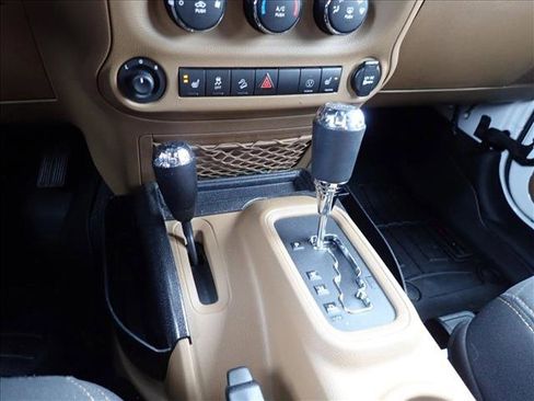 Used 2014 Jeep Wrangler Sahara w/ Connectivity Group AWD/4WD image 18