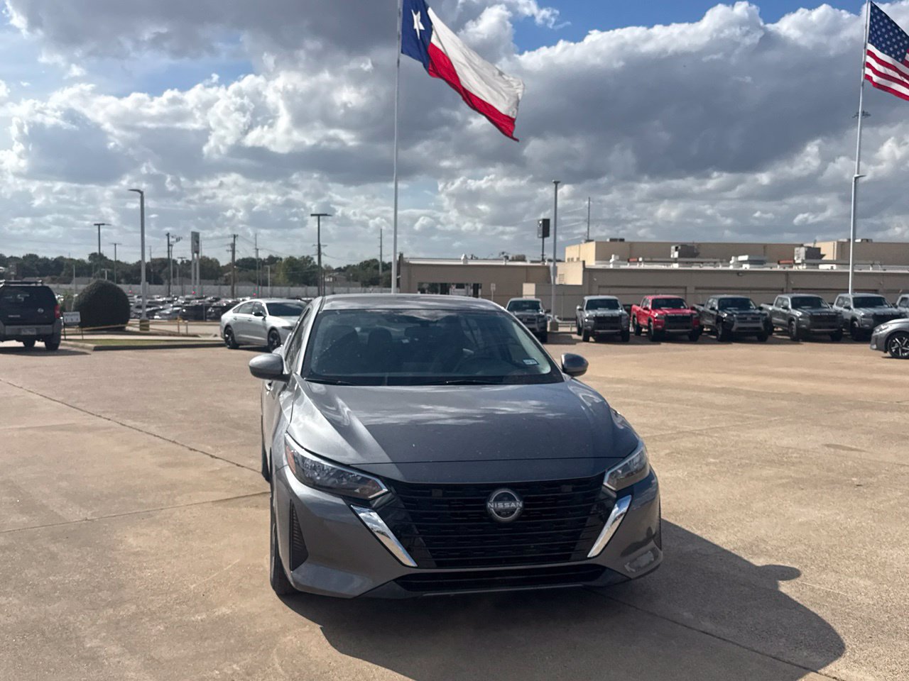 Used 2025 Nissan Sentra SV w/ Trunk Package FWD image 5