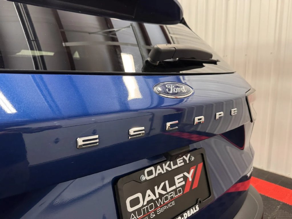 Used 2022 Ford Escape SE w/ Convenience Package AWD/4WD image 16