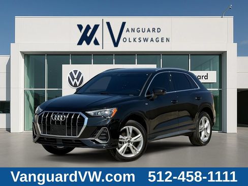 Used 2021 Audi Q3 2.0T Premium w/ Convenience Package AWD/4WD image 1