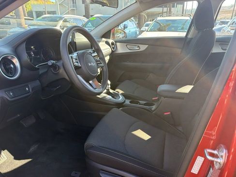 Certified 2023 Kia Forte LXS FWD image 3