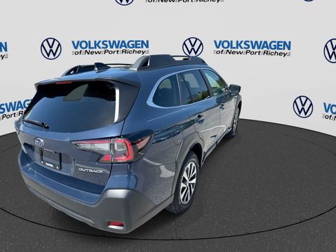 Used 2025 Subaru Outback Premium AWD/4WD image 14
