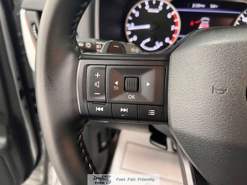 Used 2025 Nissan Rogue SV image 48