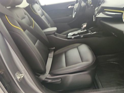 Used 2025 Chevrolet Trax ACTIV w/ Driver Confidence Package FWD image 30