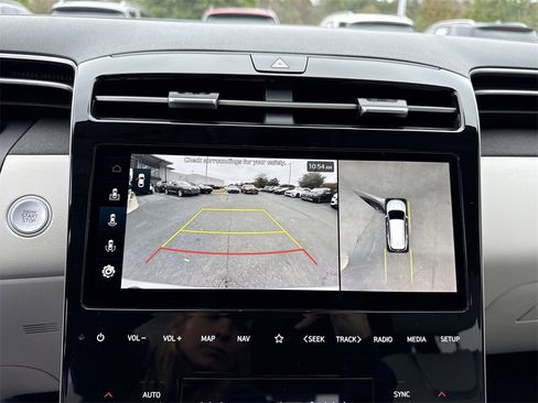 Used 2024 Hyundai Tucson Limited image 31