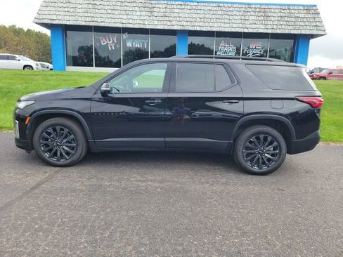 Used 2022 Chevrolet Traverse RS image 7