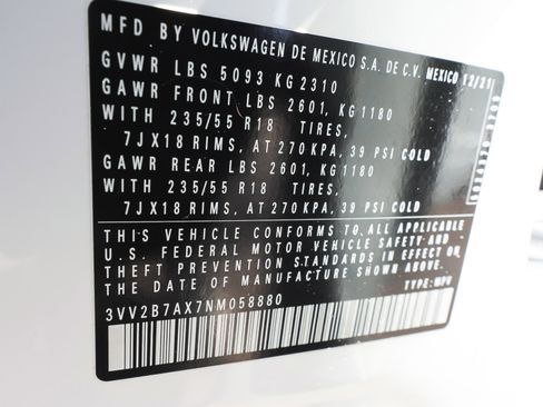 Used 2022 Volkswagen Tiguan SE w/ Panoramic Sunroof Package AWD/4WD image 14